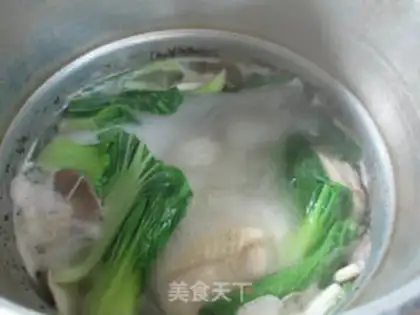 Make Soo-jeong-goo chicken leg soup step 5