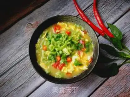 Make Tomato egg spinach noodles step 14