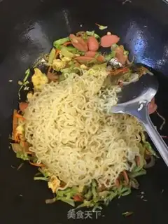 Make Flying noodles step 7