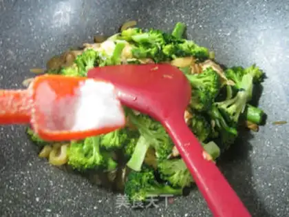 Make ♪ Squeeze the roses and fried broccoli ♪ step 5