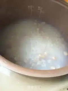 Make Peanut rice congee step 4