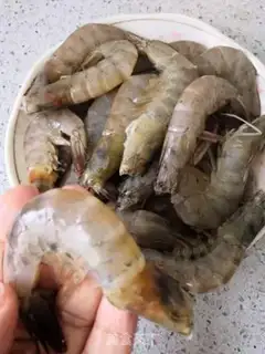 Make Black pepper shrimp step 0