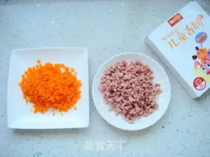 Make Fresh sausage carrot pancakes step 1