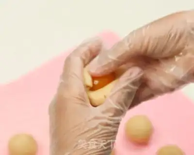 Make A wide moon cake step 14