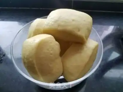 Make A corn knife to cut a bun step 4