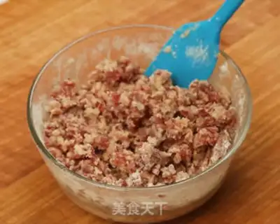 Make A lunar cake step 7