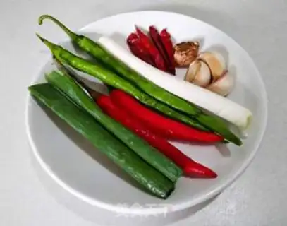 Make Spicy chicken wings step 1