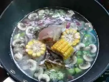 Make Creamed corn chicken soup step 4