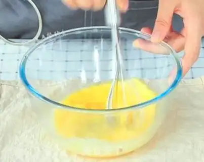 Make Orange fragrance cupcakes step 2