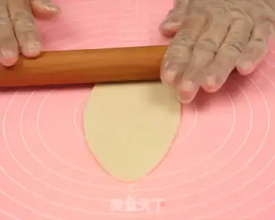 Make A lunar cake step 16