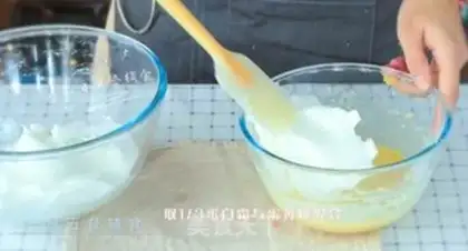 Make Orange fragrance cupcakes step 7