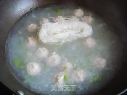 Make Meatball fan soup step 6