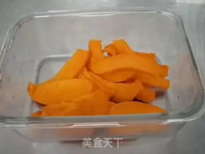 Make Bean-sand pumpkin ice-skin mooncake step 3