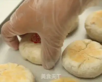 Make A lunar cake step 26