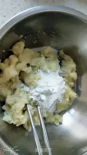 Make Potato ball step 3