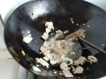 Make Autumn fried meat step 3