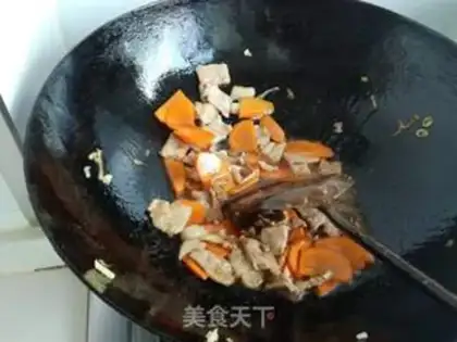 Make Autumn fried meat step 5