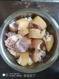 Make Sea hog hoof soup step 0