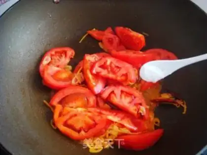 Make Tomato egg noodles step 7