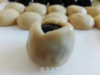 Make Black sesame moon cake step 4