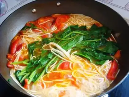 Make Tomato egg noodles step 10