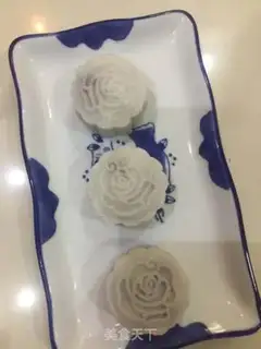 Make Red bean sapphire mooncake step 2