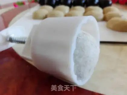 Make Black sesame moon cake step 6