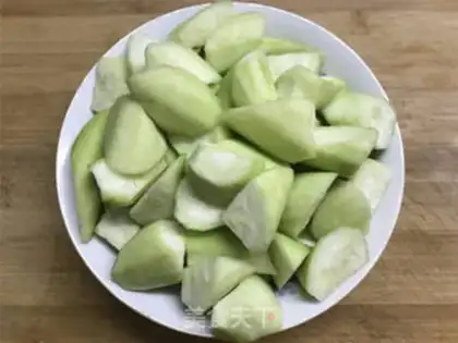 Make The fresh beige, the silk melon step 3
