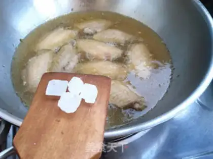 Make A beer in the wings step 4