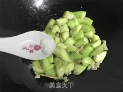 Make The fresh beige, the silk melon step 6