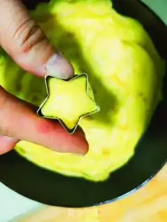 Make Egg Tower step 15
