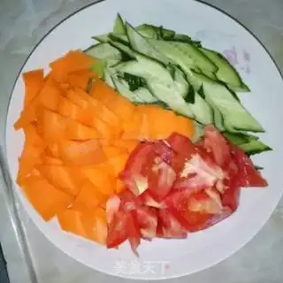 Make Tomato and shrimp step 1
