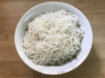 Make Eggs and rice step 0