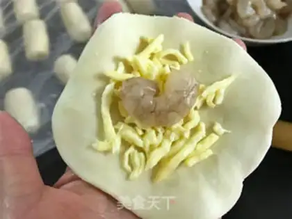 Make Cheese shrimp mooncake step 11