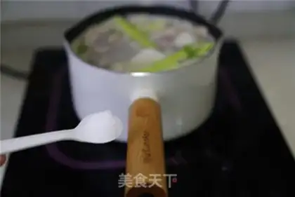 Make Eggsy shrimp soup step 4