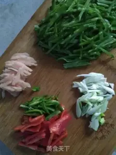 Make Piggy ears and beans step 1