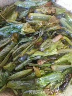 Make Onion oil step 1