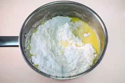 Make Curly step 9