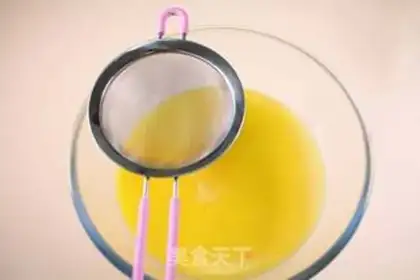 Make Curly step 10
