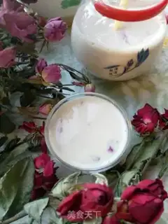 Make Rose milk tea step 4