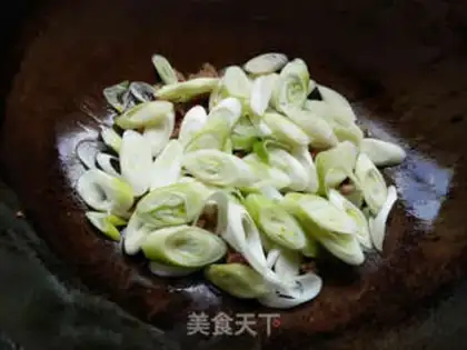 Make Onion fried meat step 4
