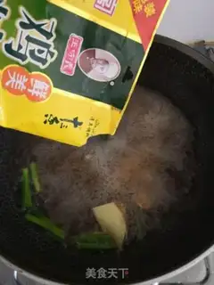 Make Quick hands on the fish step 9