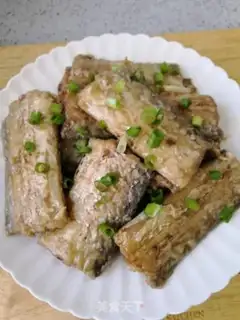 Make Quick hands on the fish step 14