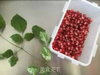 Make Pomegranate step 1