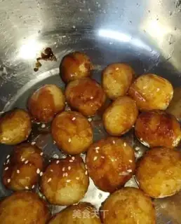 Make Sugar berries, swan eggs step 4