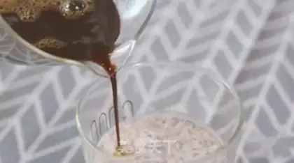 Make Olio Sea salt milk for coffee step 2