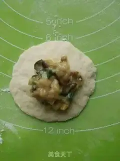 Make A meat bun with mushrooms step 5