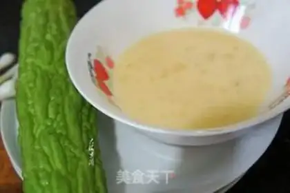 Make Ostrich eggs made of bitter melons step 0