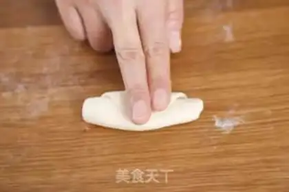 Make Fresh meat mooncake step 13
