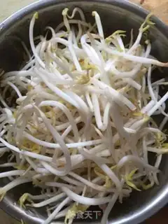 Make Green bean sprouts step 0